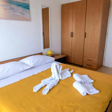 Konukevi Sobe Matesa 3*