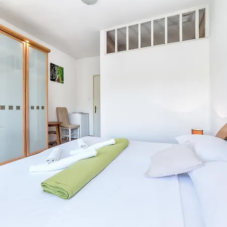Guest house Sobe Matesa 3*