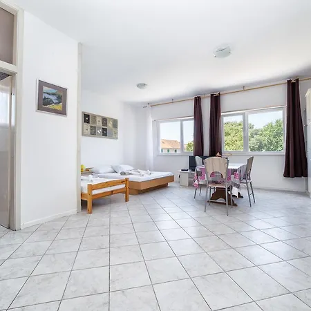 Guest house Sobe Matesa Vodice